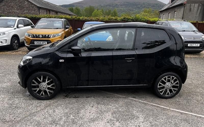 Usado VW up! Groove 75 HP (55 kW) 2014 Preto Citadino
