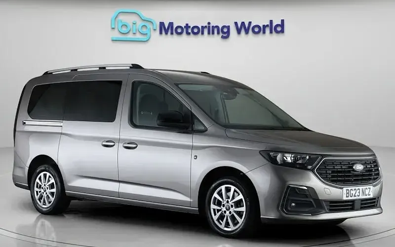 Used Ford Tourneo Titanium 122 HP (89 kW) 2026 Estate