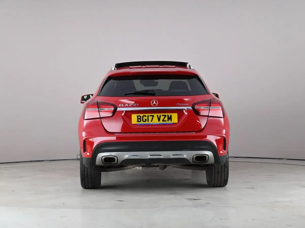 Used Mercedes GLA250 AMG Line Premium Plus 211 HP (155 kW) 2017 Red SUV