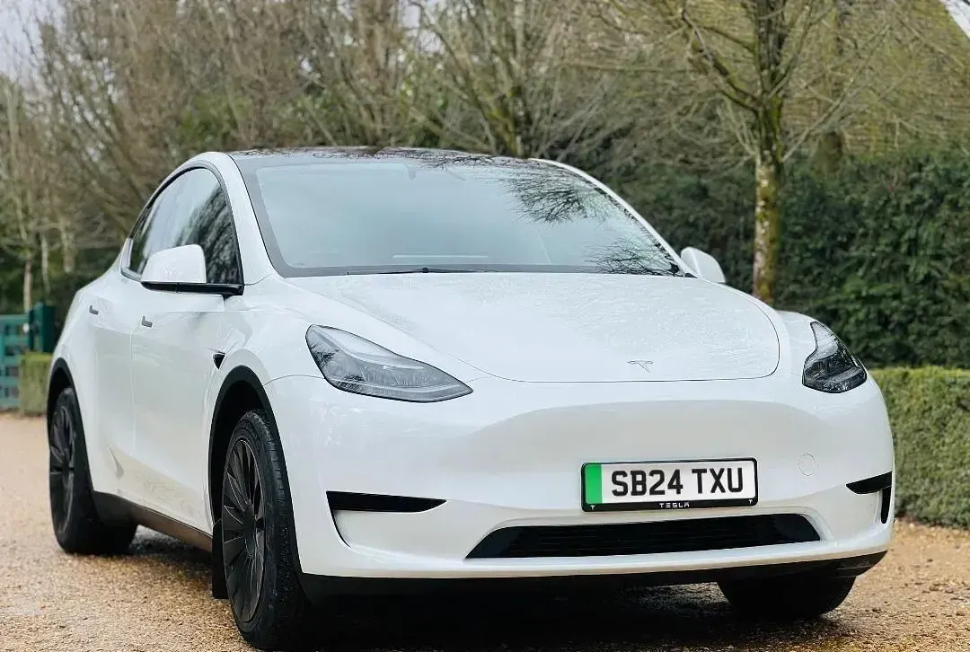 Usado Tesla Model Y RWD 219 kW (299 HP) 2024 Branco SUV