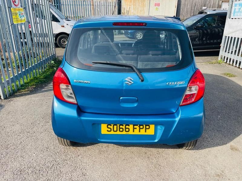 Usado Suzuki Celerio SZ4 68 HP (50 kW) 2017 Azul Citadino