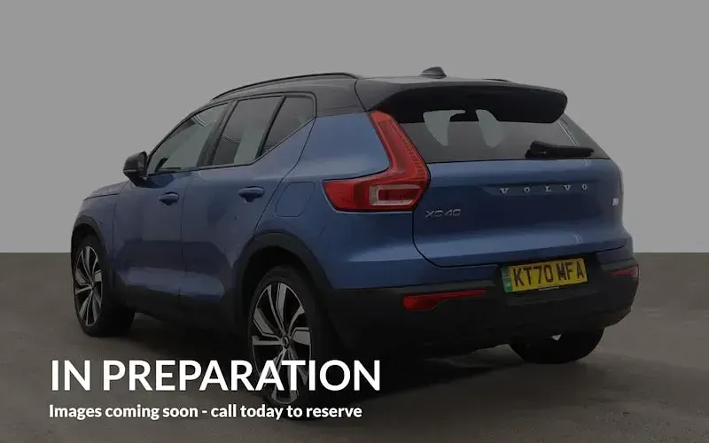 Used Volvo XC40 300 kW (408 HP) 2021 Blue SUV