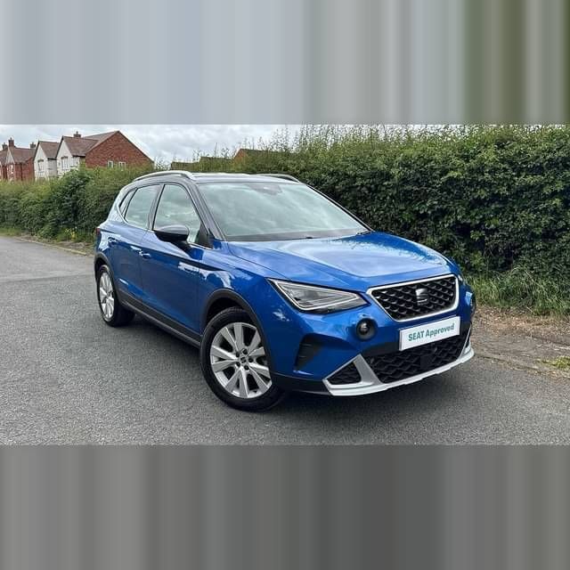 Sapphire blue with grey roof Used 2023 Seat Arona Xperience SUV | £16,990 (Fair price) - Image 1/4