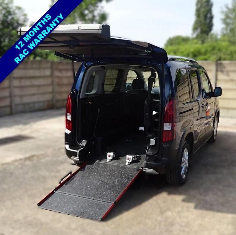 Blue Used 2019 Peugeot Rifter Access MPV | £19,995 (A bit pricey) - Image 1/4