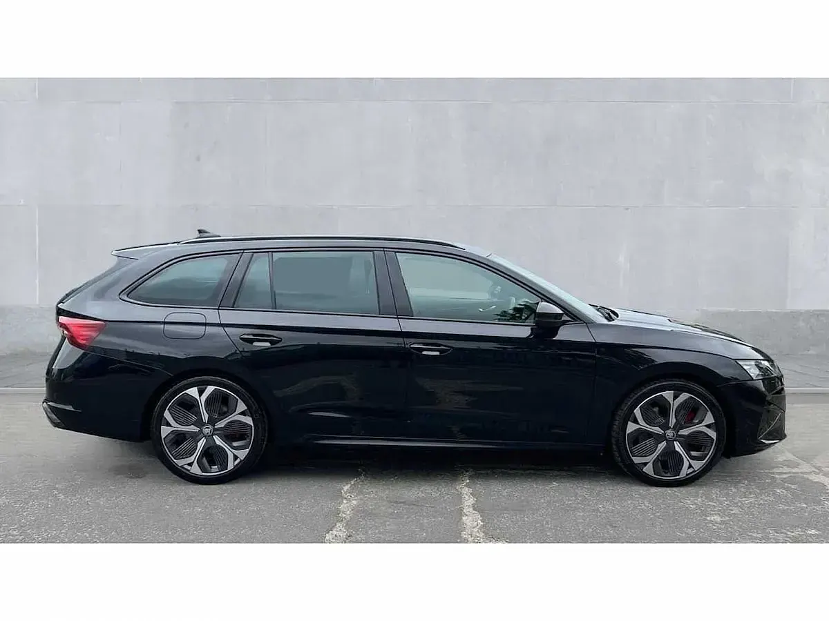 Used Skoda Octavia vRS 265 HP (194 kW) 2025 Black magic pearl effect Estate