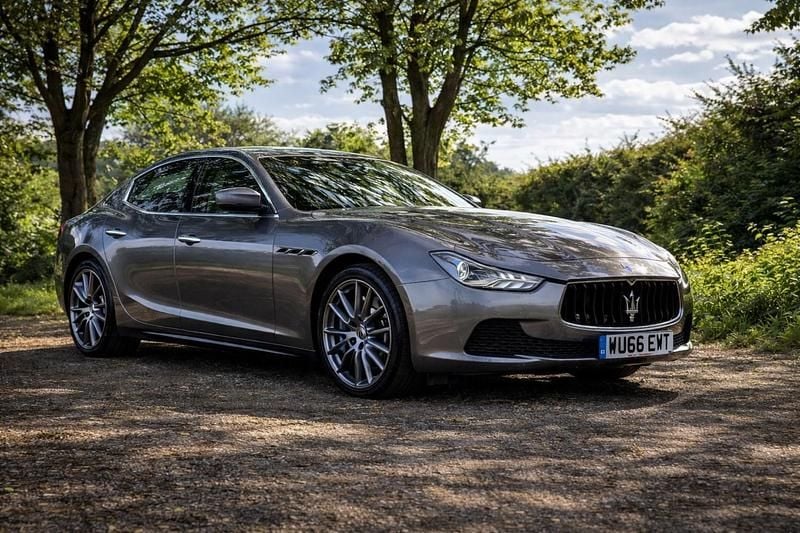 Used Maserati Ghibli 275 HP (202 kW) 2017 Grey Sedan