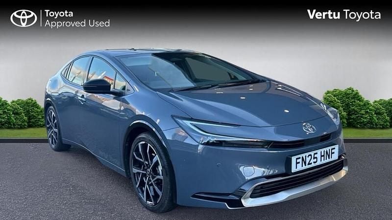 Used Toyota Prius 223 HP (164 kW) 2025 Hatchback