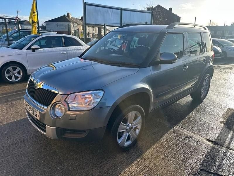 Used Skoda Yeti SE 105 HP (77 kW) 2012 Grey SUV