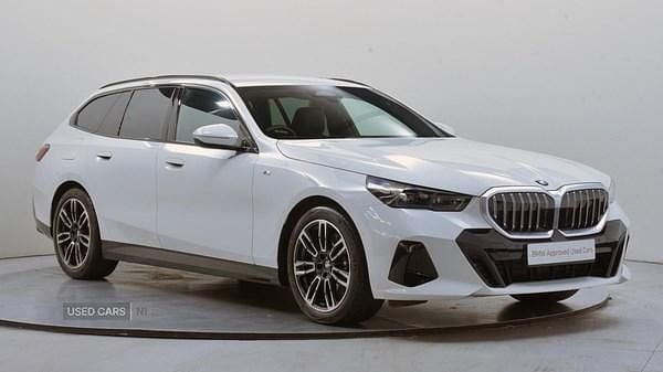 White Used 2025 BMW 520 M Sport Estate | £38,995 (Good price) - Image 1/4