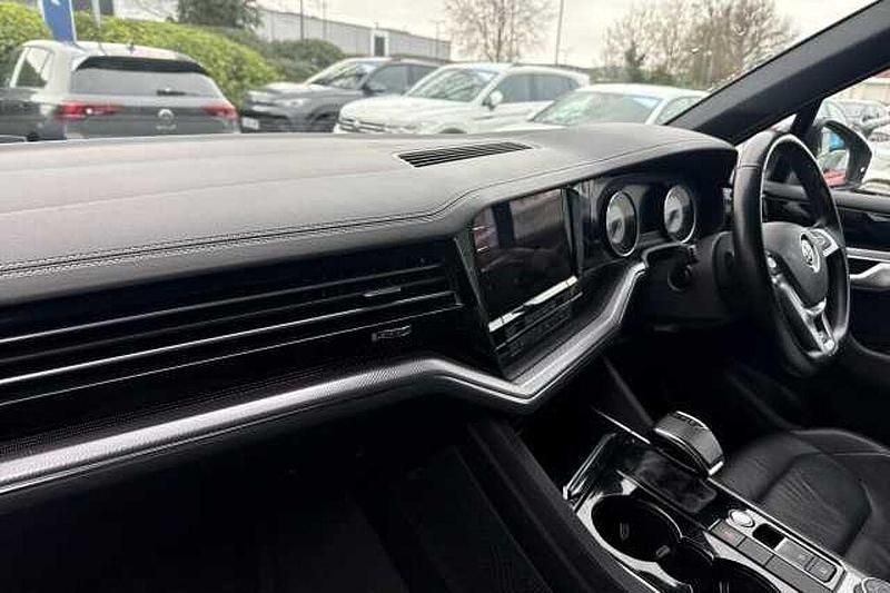 Used VW Touareg R-line 286 HP (210 kW) 2020 Blue SUV