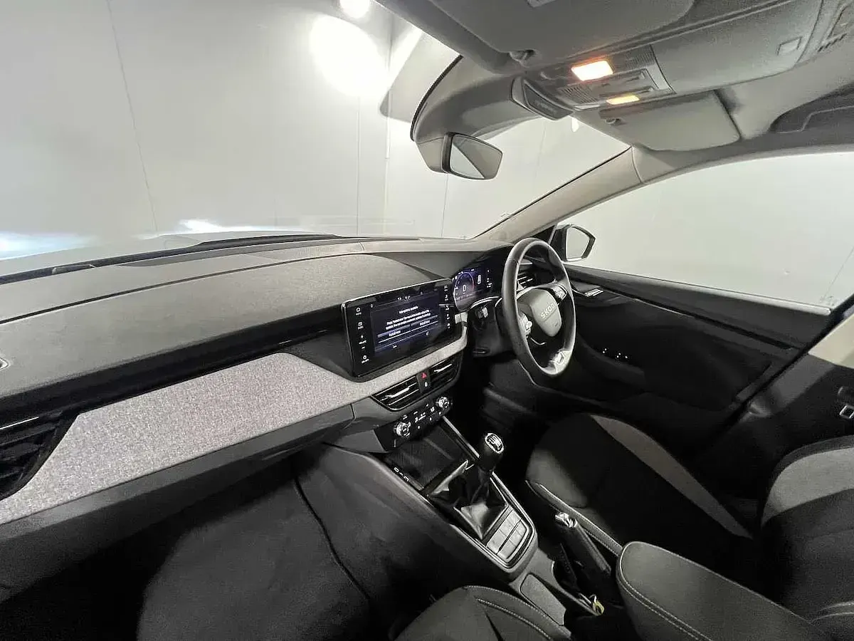 Used Skoda Kamiq SE 85 HP (62 kW) 2025 Black magic pearl effect SUV