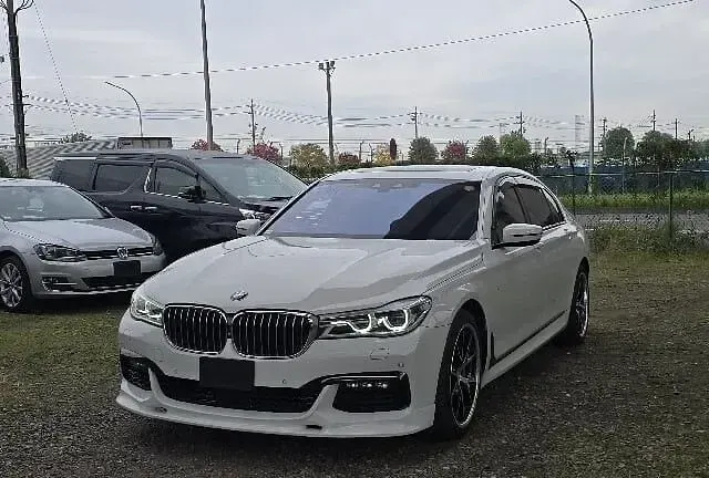 Used BMW 750L M Sport 2018 White Sedan
