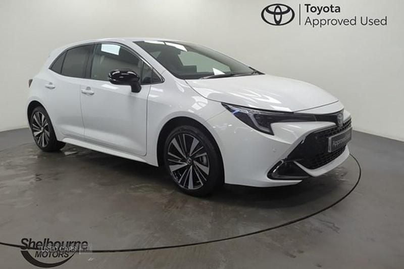 White New 2025 Toyota Corolla Design Hatchback | £27,889 (Fair price) - Image 1/1