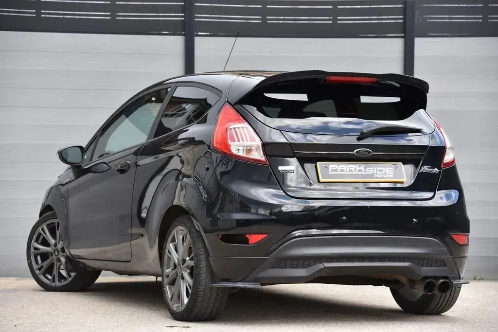 Second-hand Ford Fiesta ST-Line 125 CP (91 kW) 2017 Negru Hatchback
