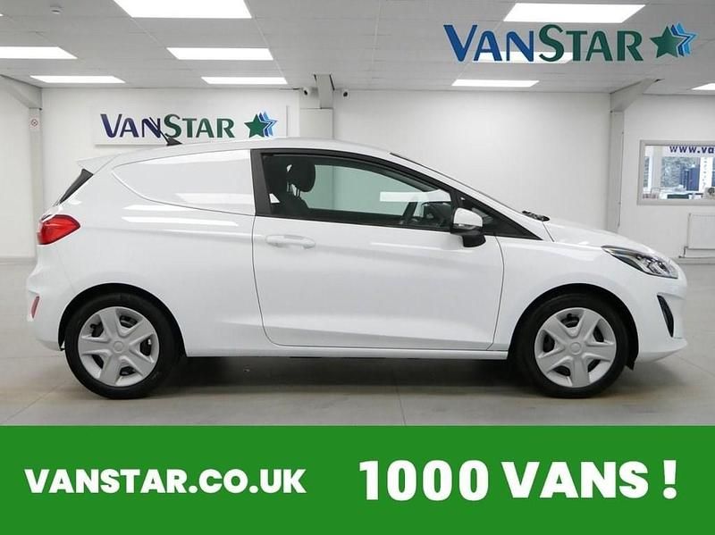 Used Ford Fiesta 85 HP (62 kW) 2020 White Hatchback