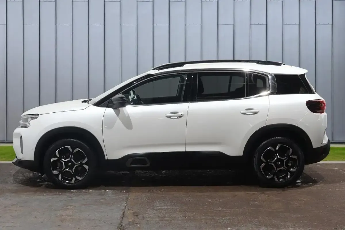 Used Citroën C5 Aircross PureTech 134 HP (98 kW) 2024 White SUV