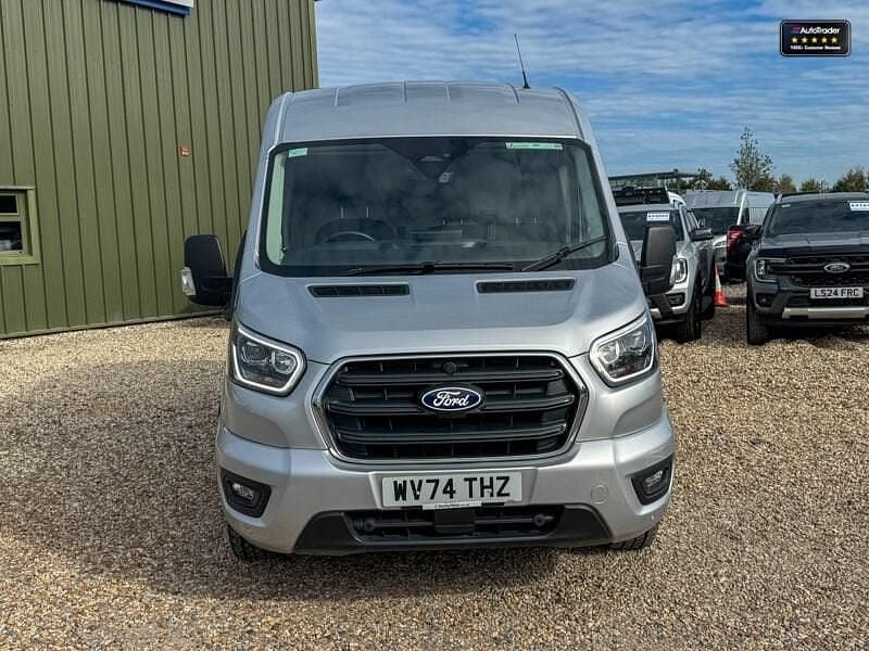 Begagnad Ford Transit Limited 165 HK (121 kW) 2024 Grå Van
