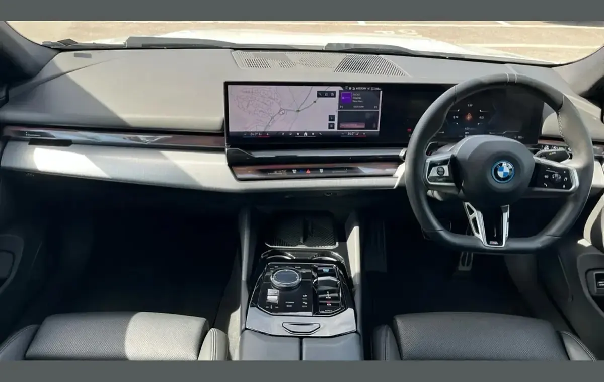 Used BMW i5 M Sport 250 kW (340 HP) 2024 White Sedan