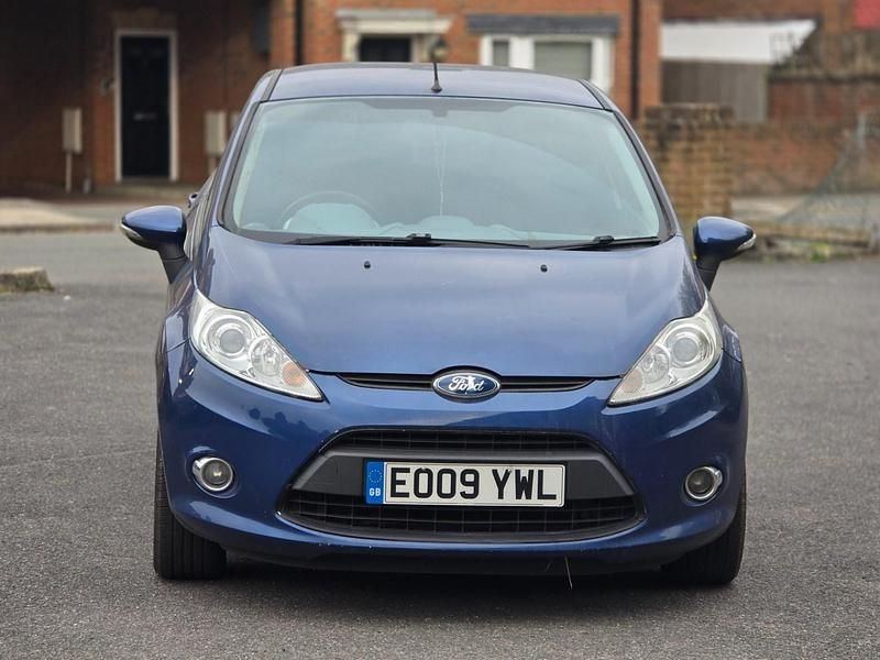 Used Ford Fiesta Zetec 96 HP (70 kW) 2009 Blue Hatchback