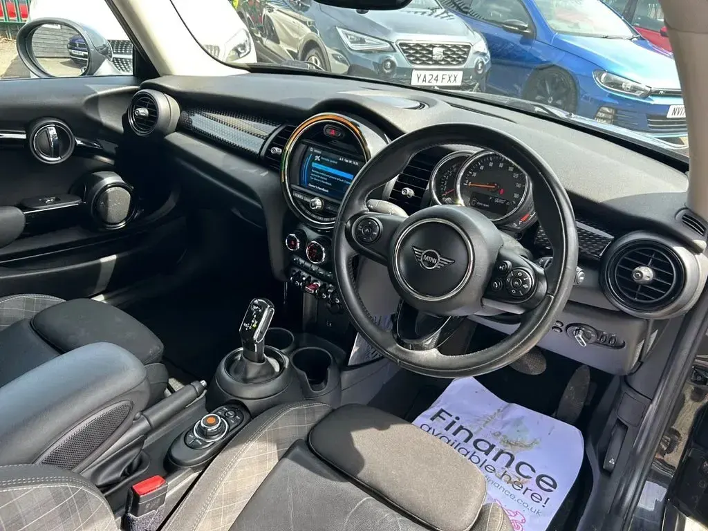 Used Mini Cooper S Classic 192 HP (141 kW) 2020 Black Hatchback