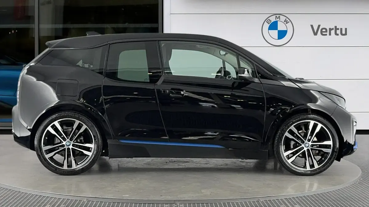 Used BMW i3 Comfort Edition 135 kW (184 HP) 2021 Fluid black with blue highlight Hatchback