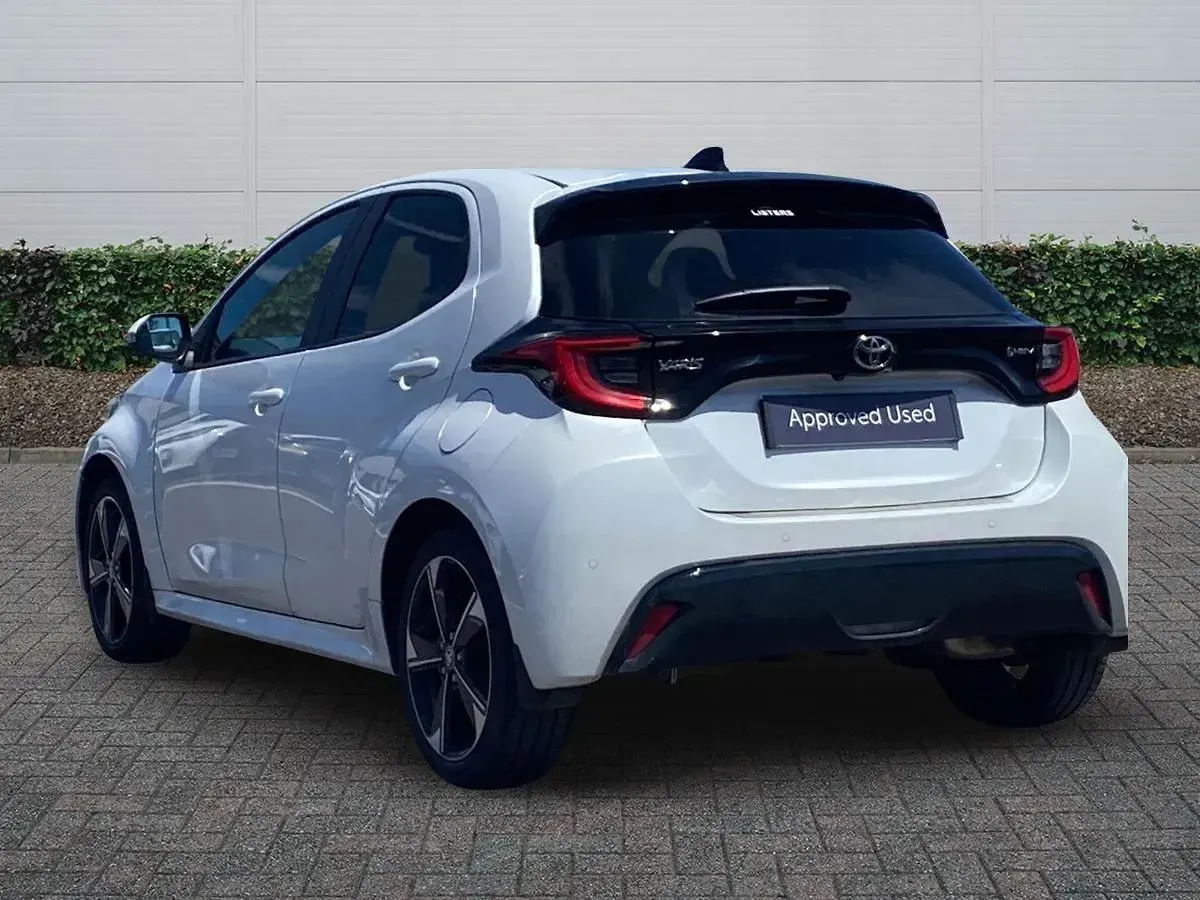 Used Toyota Yaris 2025 White Hatchback