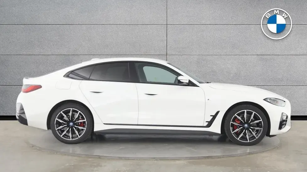 Used BMW i4 M Sport 246 kW (335 HP) 2023 White Sedan