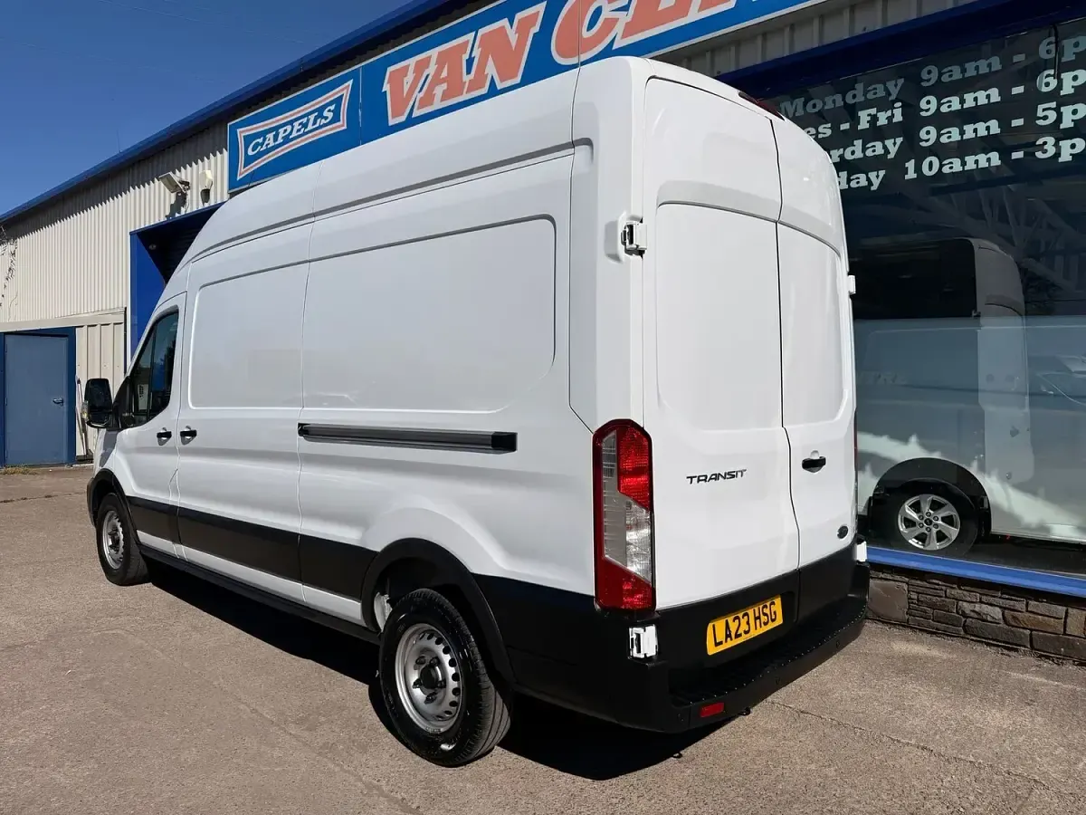 Used Ford Transit 130 HP (95 kW) 2023 White Van