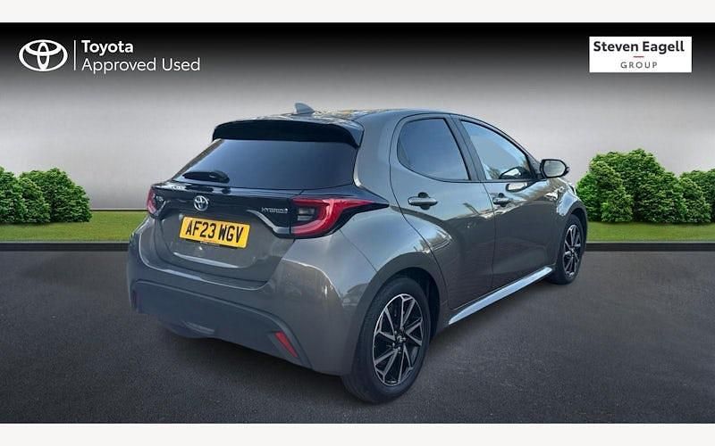 Used Toyota Yaris Hybrid Design 116 HP (85 kW) 2026 Hatchback