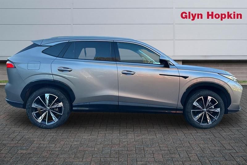 Used MG HS Trophy 170 HP (125 kW) 2025 Silver SUV