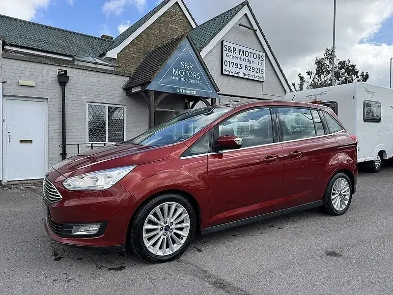 Used Ford Grand C-Max Titanium 120 HP (88 kW) 2017 Red MPV