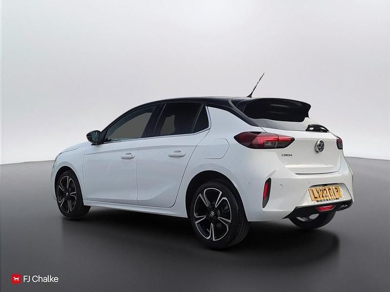 Second-hand Vauxhall Corsa Ultimate 2022 Alb Hatchback