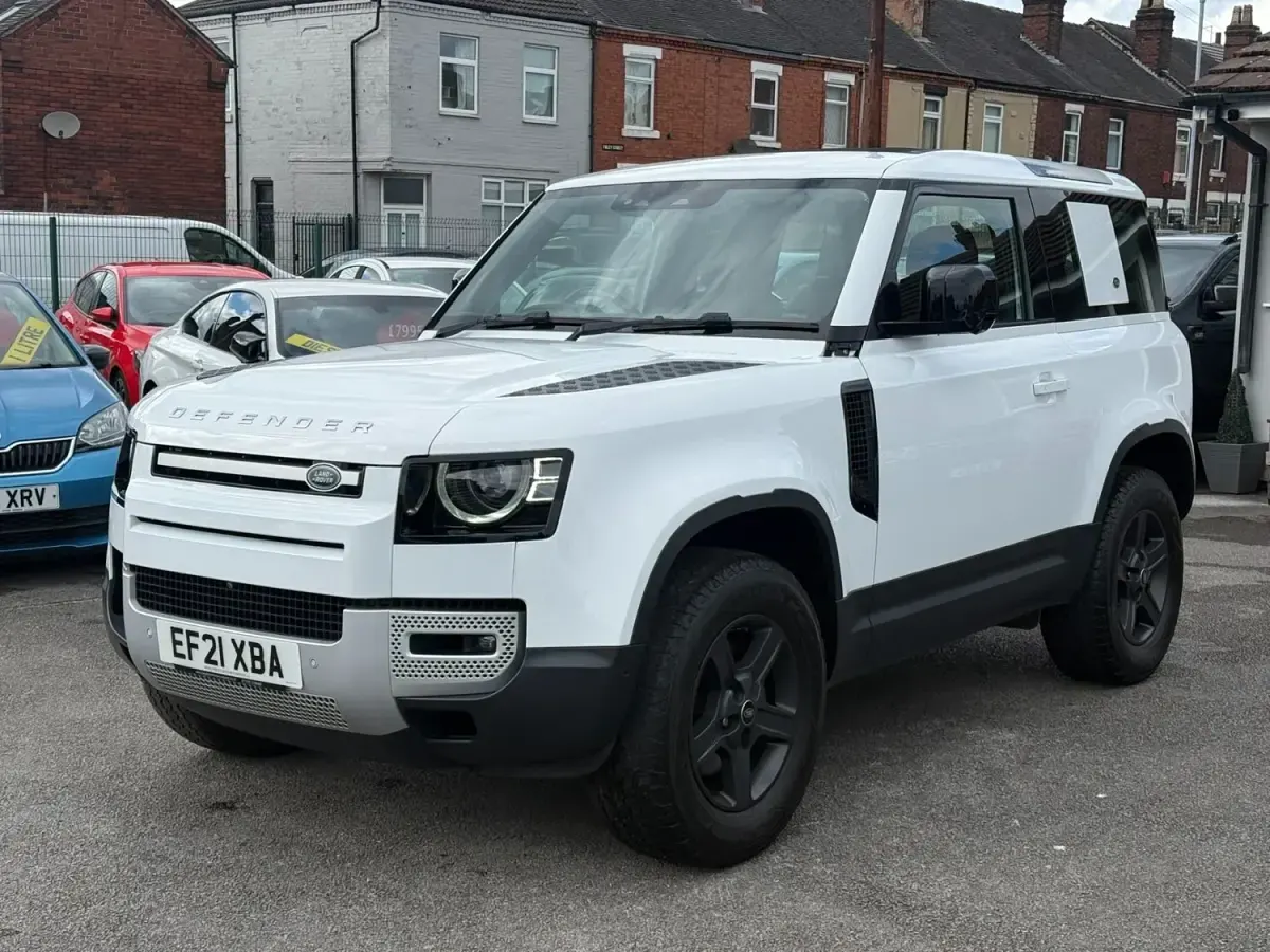 Usado Land Rover Defender 300 HP (220 kW) 2022 Branco SUV