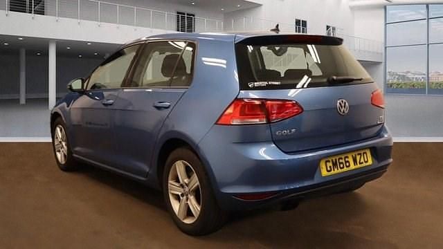 Used VW Golf VII Edition 125 HP (91 kW) 2017 Blue Hatchback