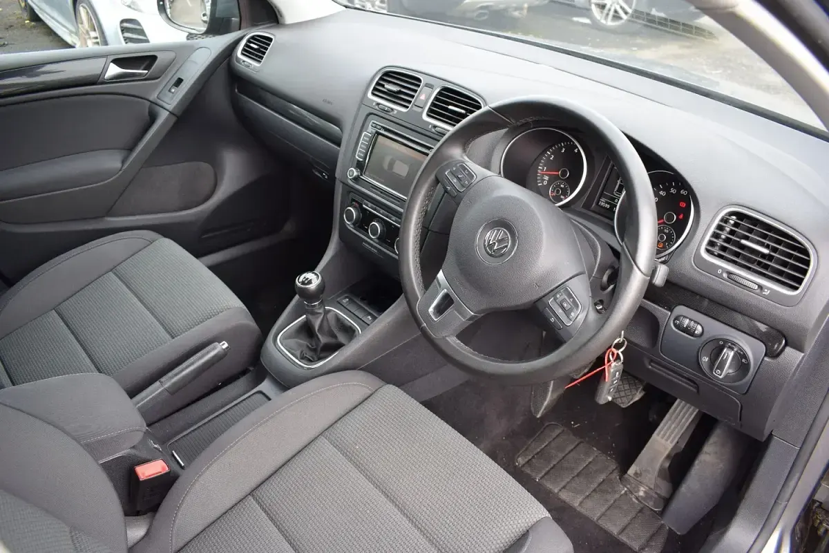 Used VW Golf VI Match 122 HP (89 kW) 2011 Grey Hatchback