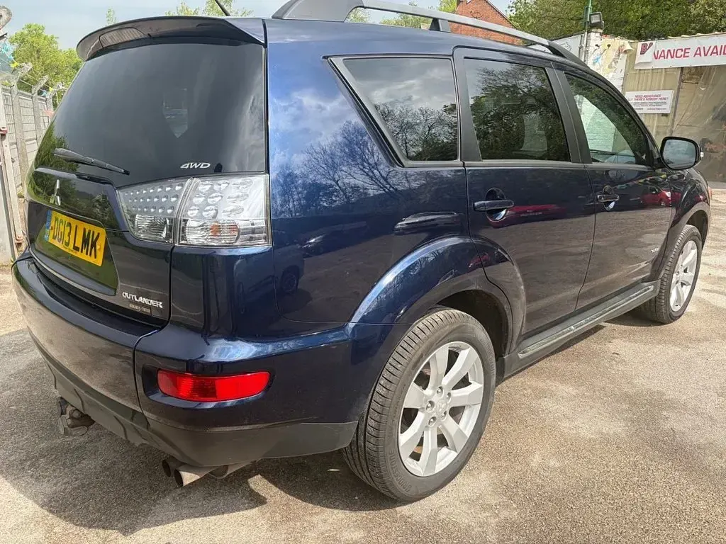 Used Mitsubishi Outlander 150 HP (110 kW) 2013 Blue SUV