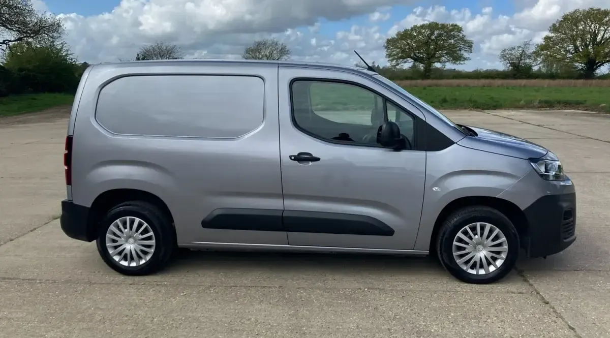 Używany Citroën Berlingo 2020 Szary Minivan