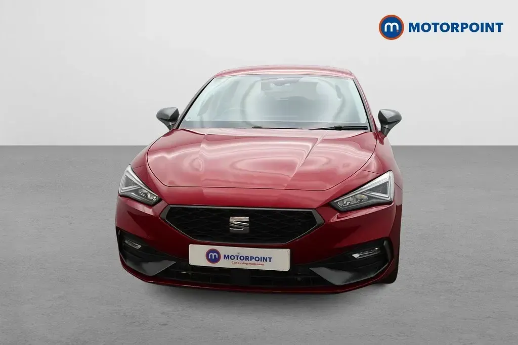 Begagnad Seat Leon FR 2021 Röd Halvkombi