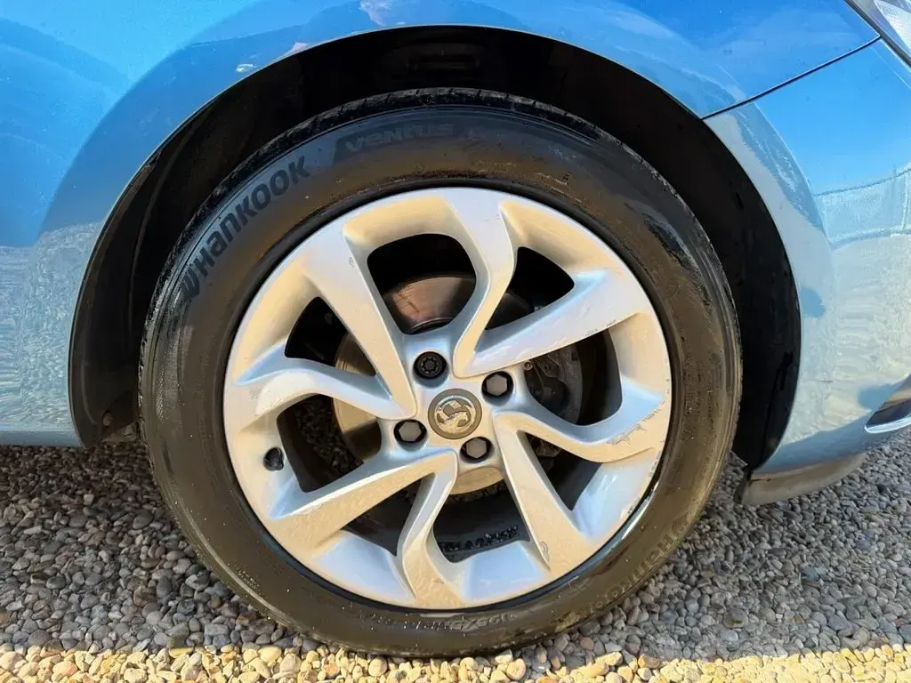 Used Vauxhall Corsa 75 HP (55 kW) 2018 Blue Hatchback