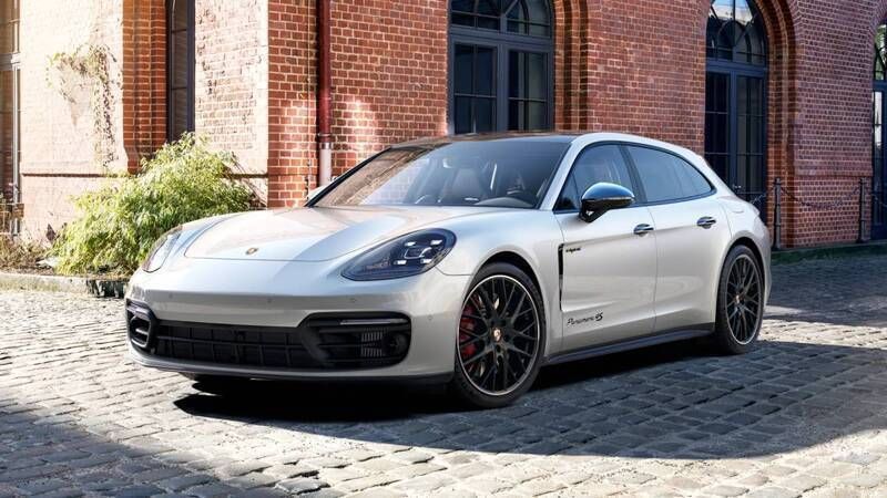 Gt silver metallic Used 2021 Porsche Panamera 4S Sport Turismo Sedan | £71,990 - Image 1/4