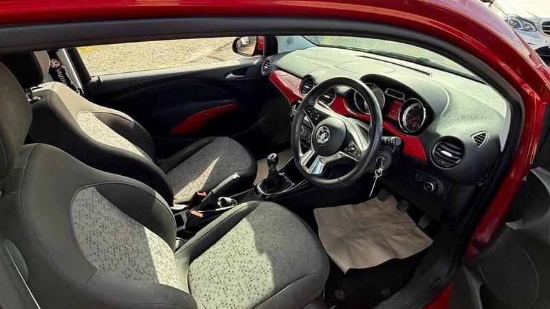 Second-hand Vauxhall Adam Jam 2017 Roșu Hatchback