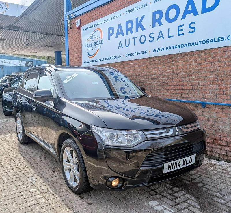 Used Mitsubishi Outlander 2014 Black SUV