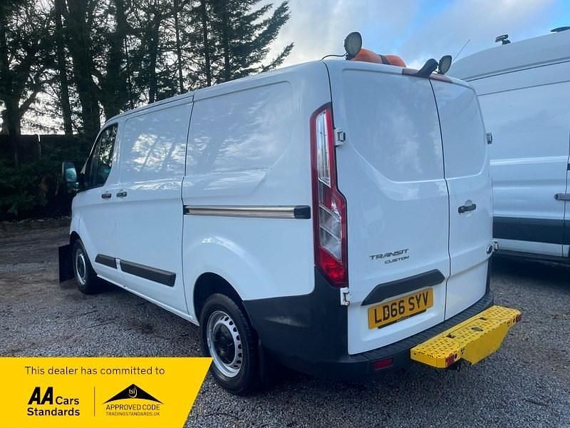 Usado Ford Transit Custom 130 HP (95 kW) 2016 Branco Van