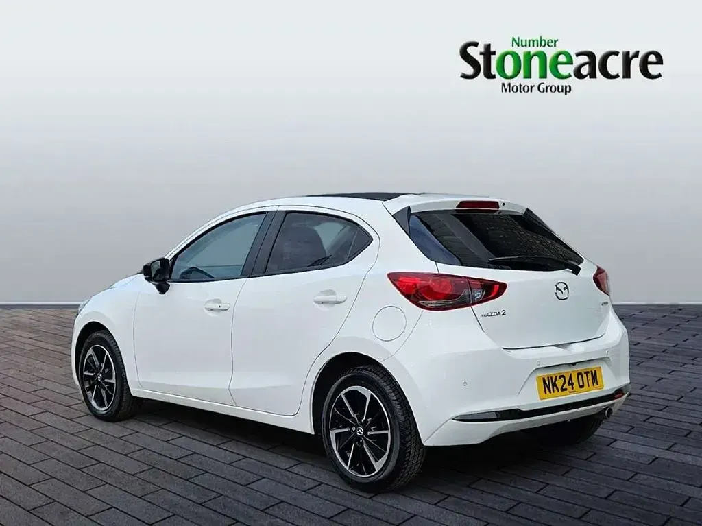 Usado Mazda 2 Homura-Aka 116 CV (85 kW) 2024 Blanco Utilitario