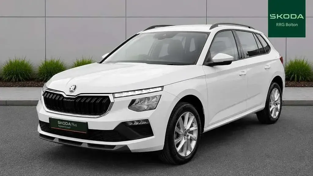 Used Skoda Kamiq SE 94 HP (69 kW) 2025 Moon white metallic SUV