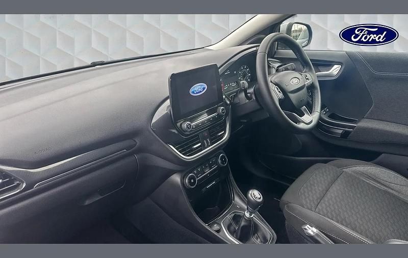 Used Ford Puma Titanium 125 HP (91 kW) 2023 Silver SUV