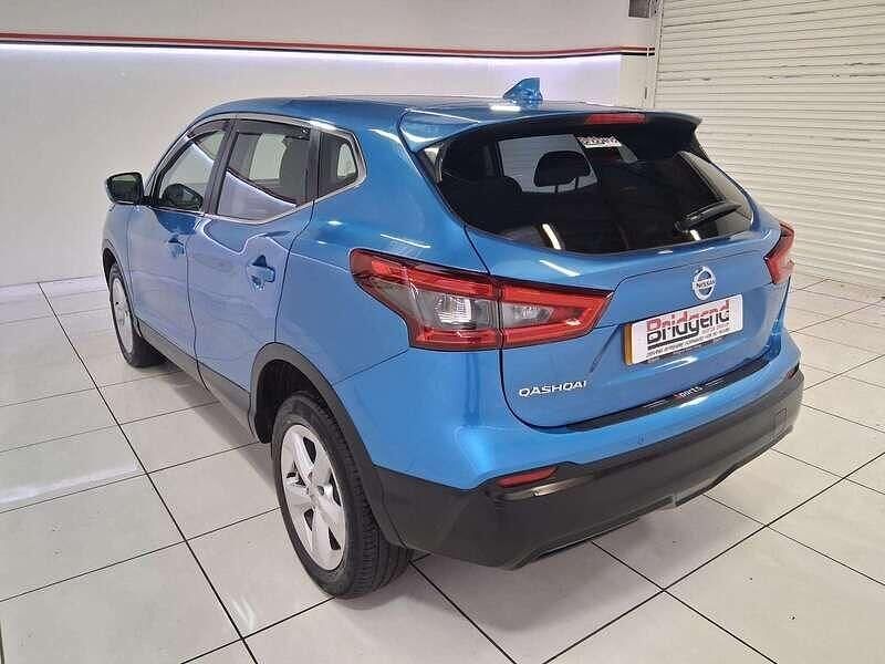 Used Nissan Qashqai Acenta Premium 2018 Blue SUV