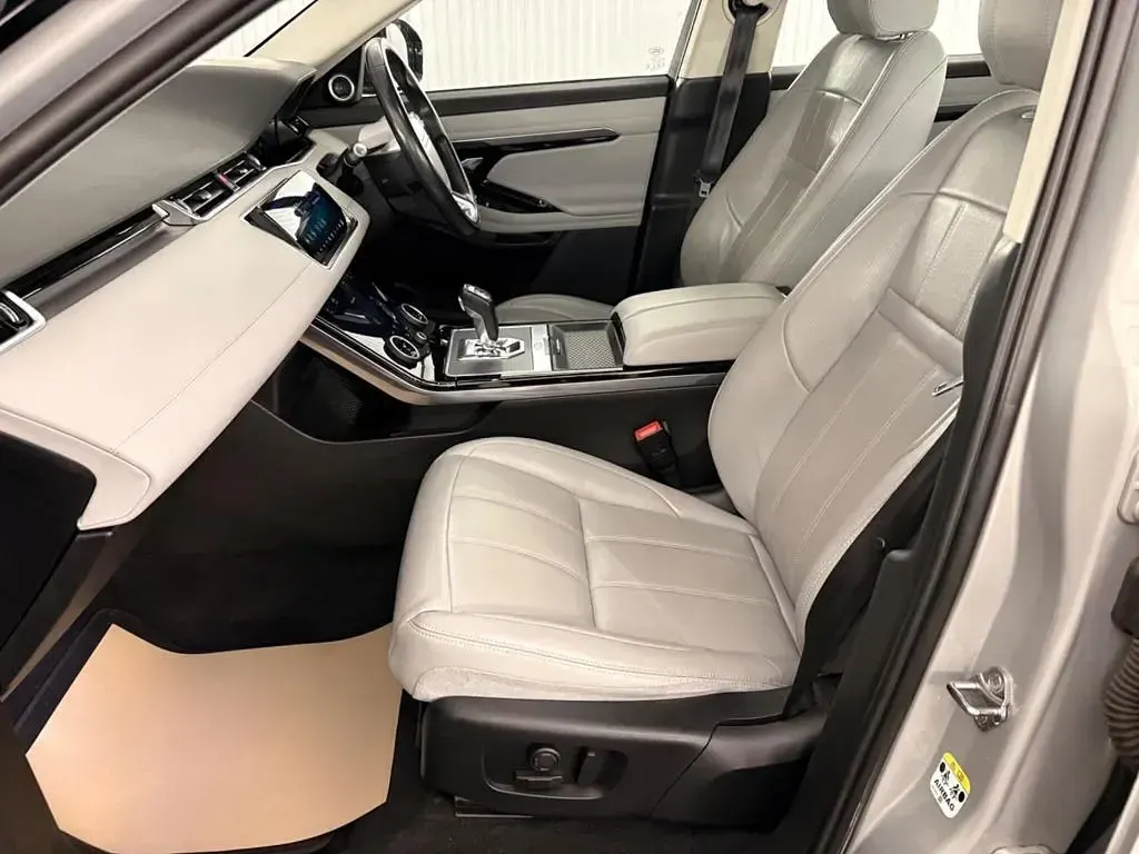 Used Land Rover Range Rover evoque SE 2019 Silver SUV