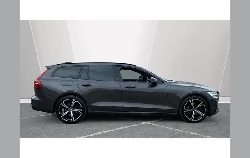 Used Volvo V60 Plus 163 HP (119 kW) 2023 Grey Estate