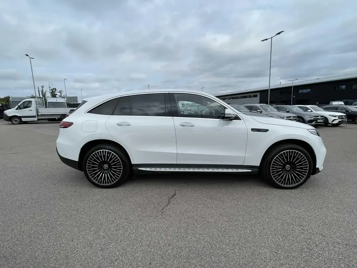 Used Mercedes EQC400 AMG Line Premium 300 kW (408 HP) 2023 White SUV